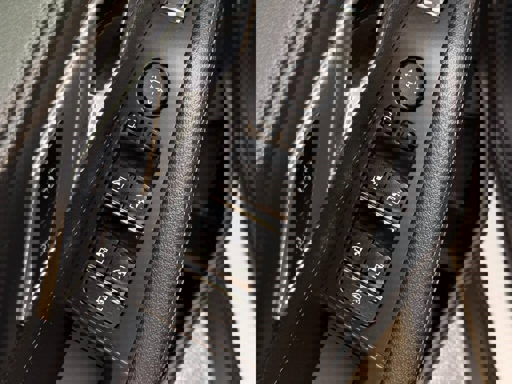 Used 2020 BMW X5 xDrive40i w/ Convenience Package image 31