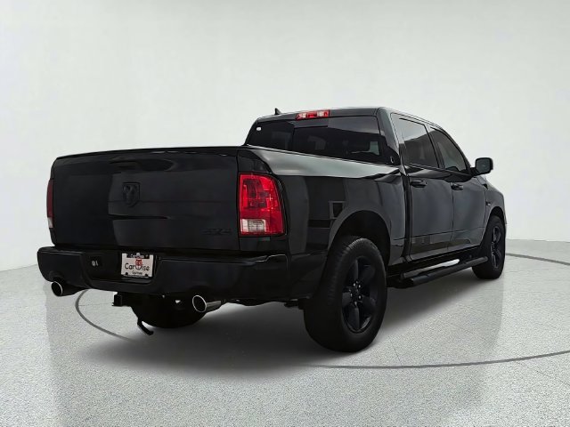 Used 2019 RAM 1500 Classic SLT w/ Black Appearance Group AWD/4WD image 4