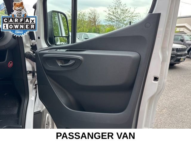 Used 2024 Mercedes-Benz Sprinter 2500 image 30