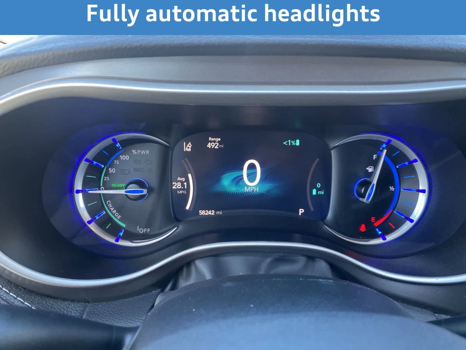 Used 2023 Chrysler Pacifica Touring-L FWD image 16