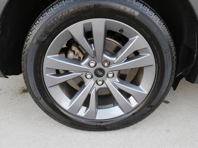 Used 2022 Ford Explorer XLT w/ Equipment Group 202A image 12