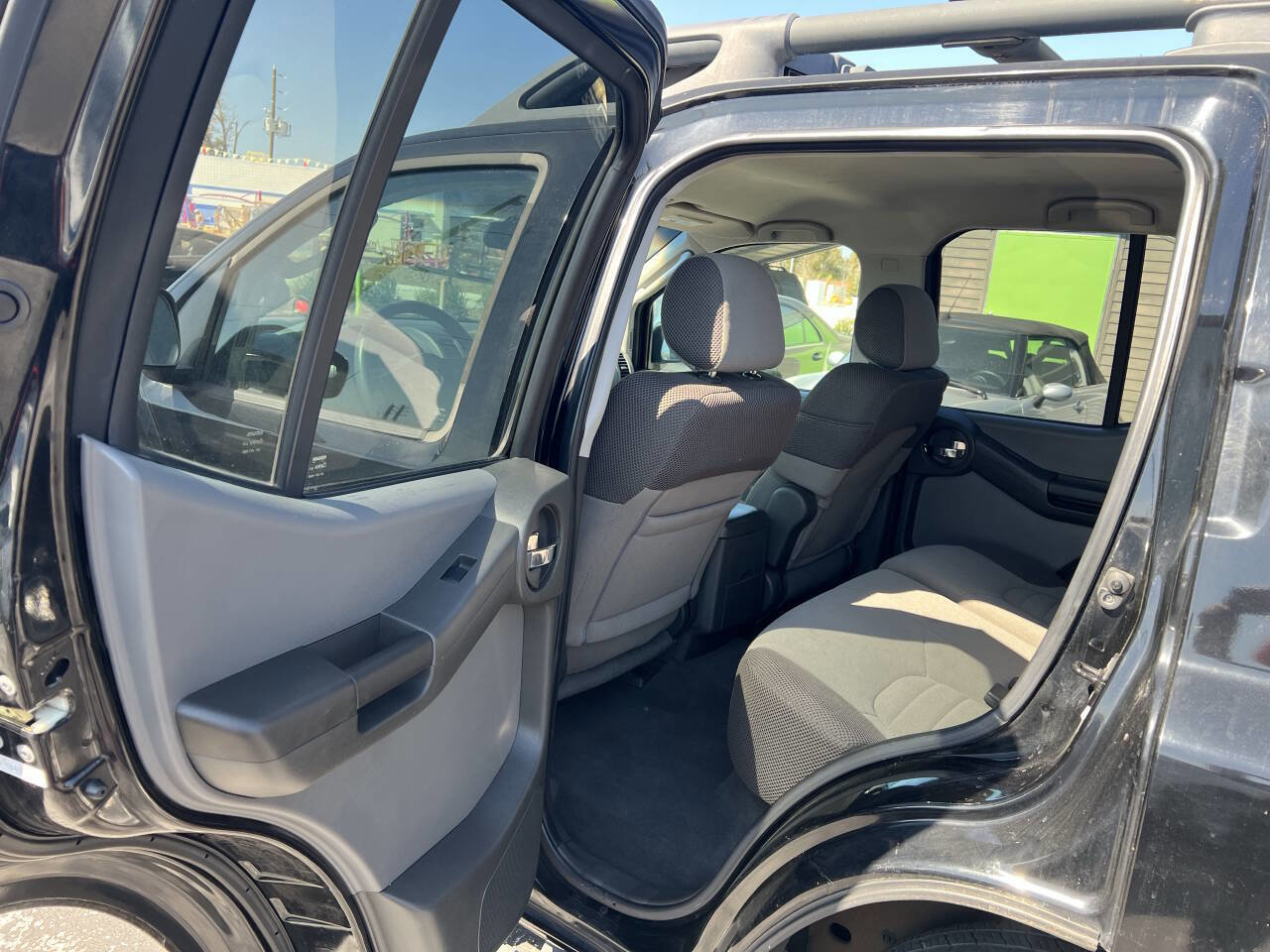 Used 2007 Nissan Xterra S w/ Utility Pkg image 10