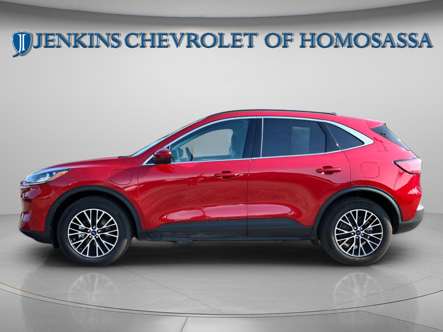 Used 2022 Ford Escape Titanium w/ Titanium Premium Package image 2