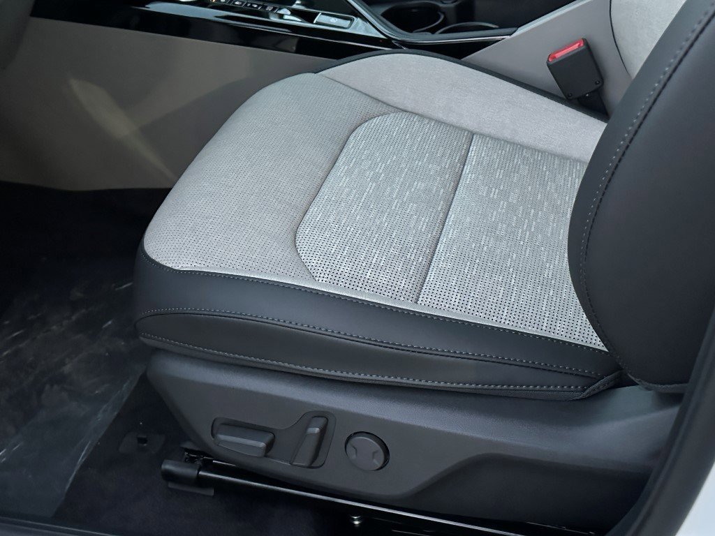 New 2025 Kia Niro Wave w/ Wave Preserve Package image 20