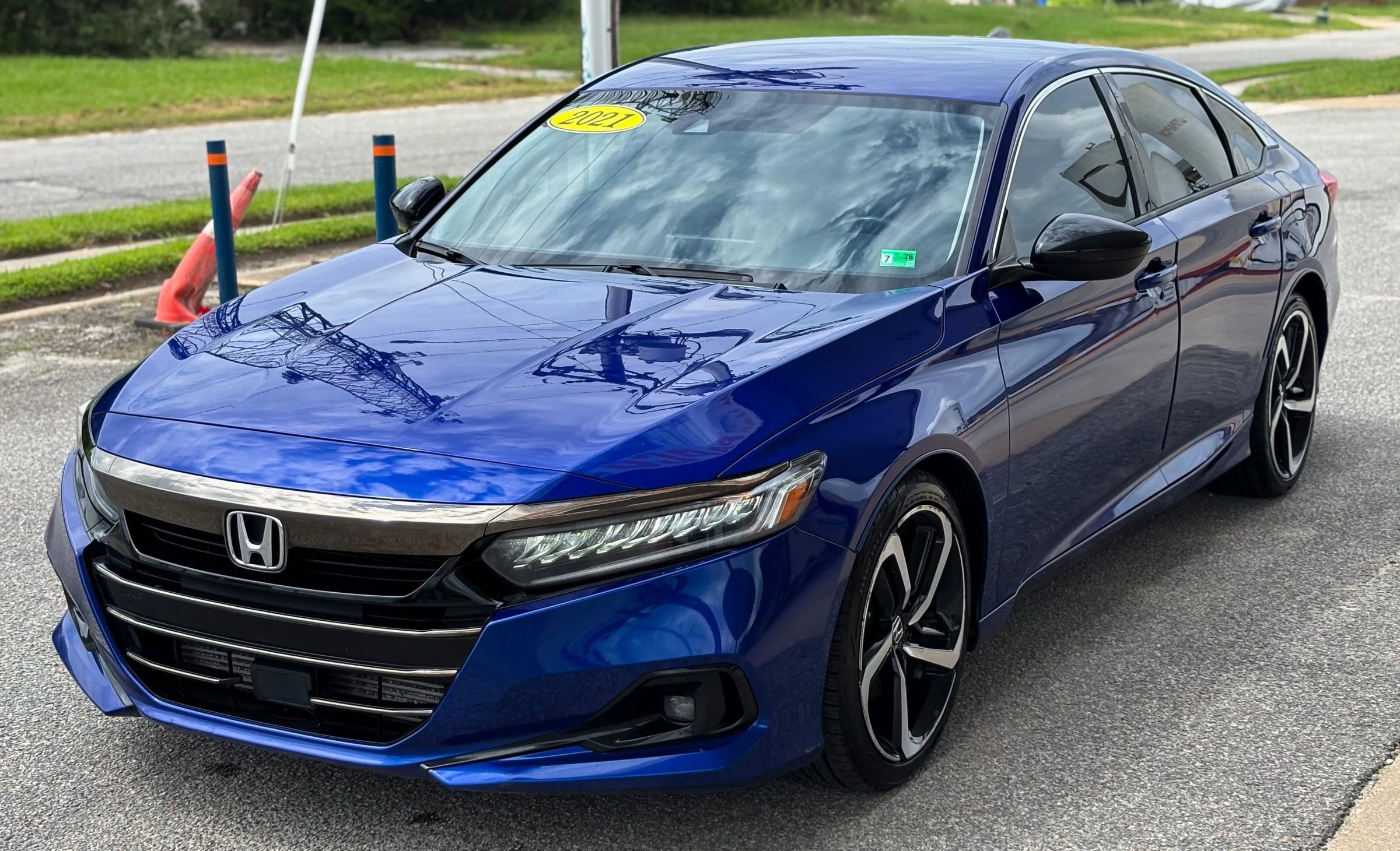 Used 2021 Honda Accord Sport Special Edition image 2