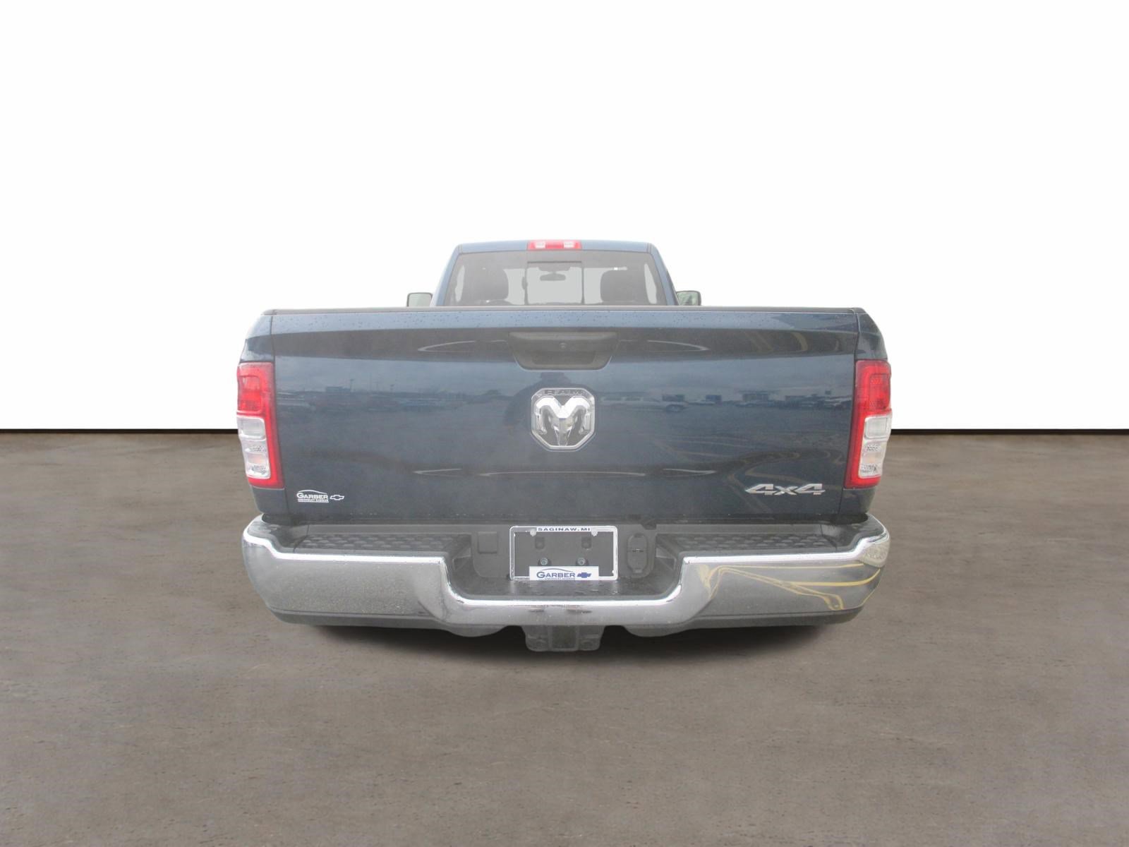 Used 2024 RAM 2500 Tradesman w/ Chrome Appearance Group AWD/4WD image 4