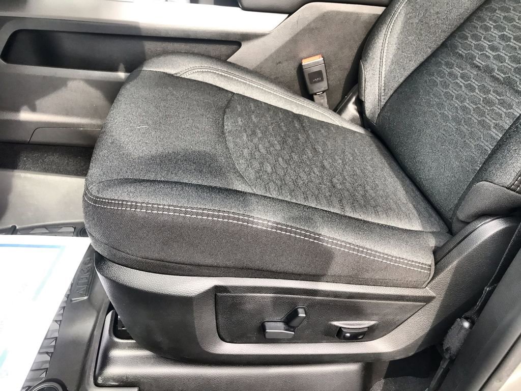 New 2026 RAM 2500 Big Horn AWD/4WD image 12