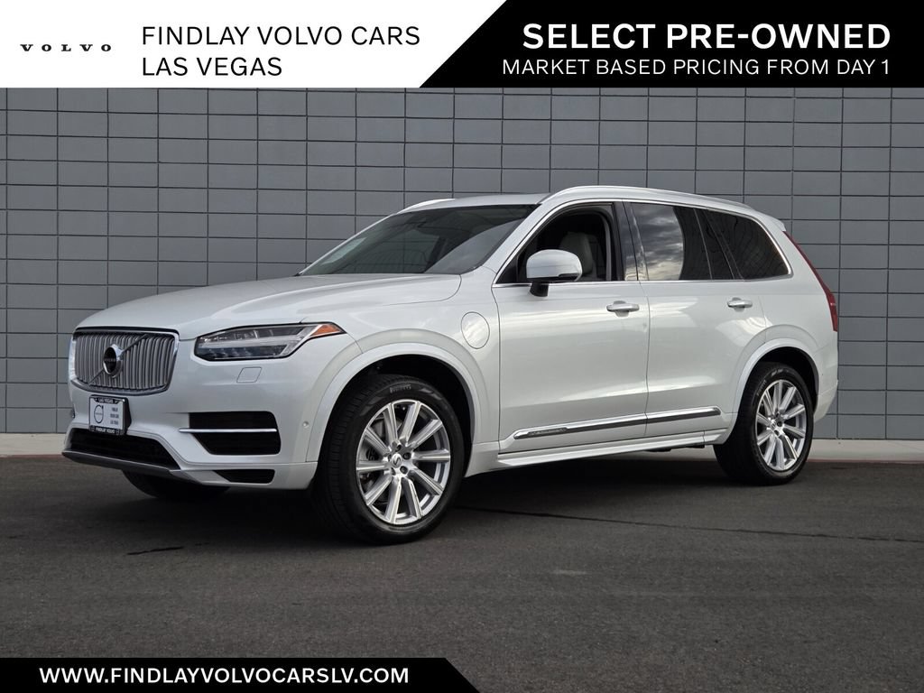 Used 2017 Volvo XC90 T8 Inscription w/ Vision Package AWD/4WD image 1