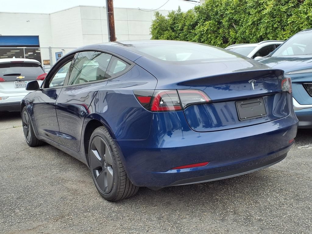 Used 2023 Tesla Model 3 Standard Range RWD image 3