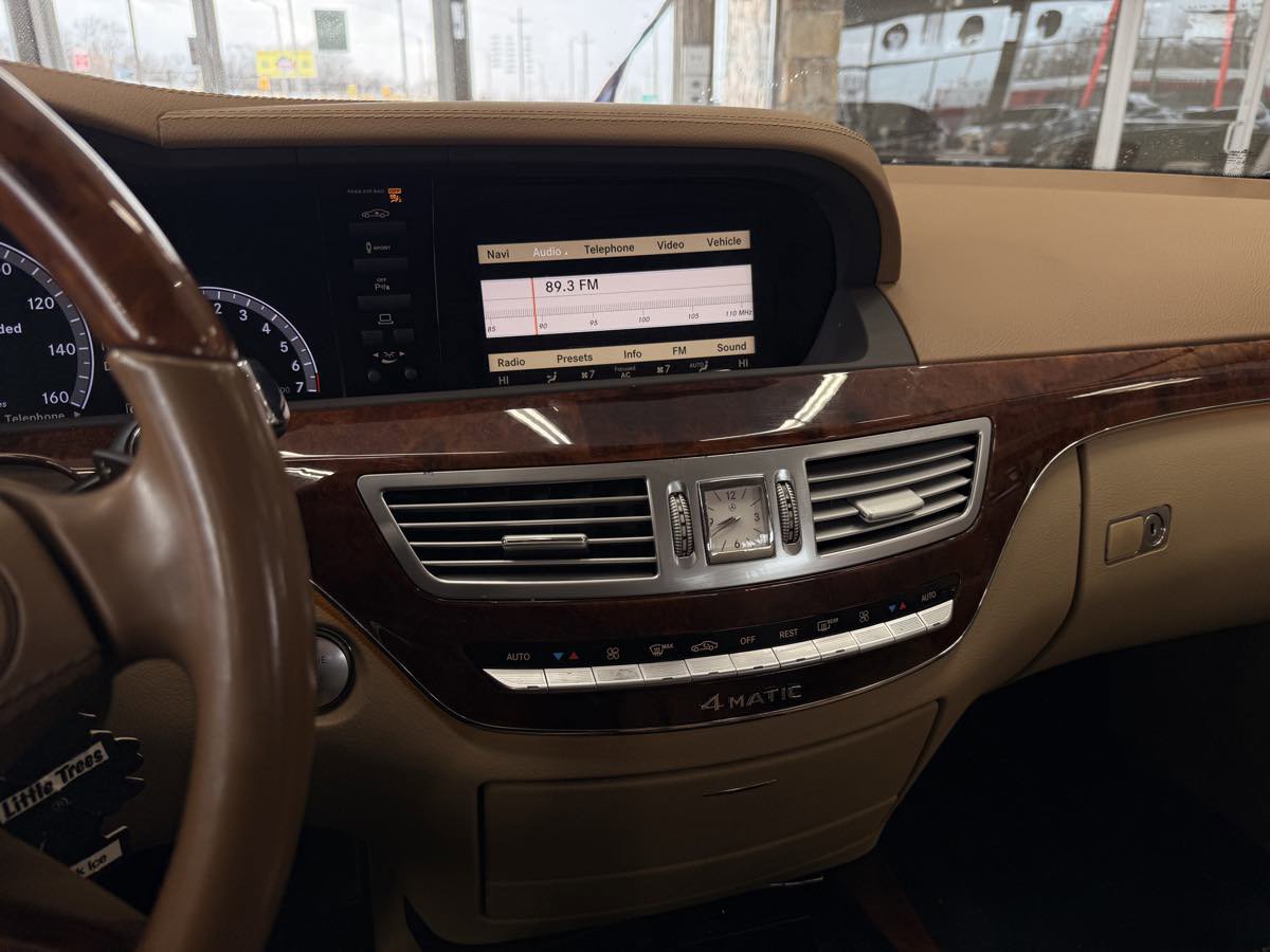 Used 2010 Mercedes-Benz S 550 4MATIC Sedan image 53
