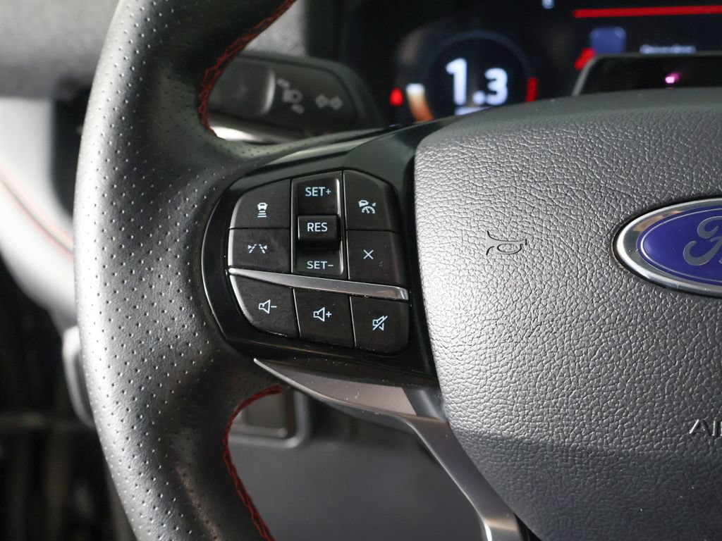 Used 2025 Ford Explorer ST-Line w/ ST-Line Street Pack AWD/4WD image 43