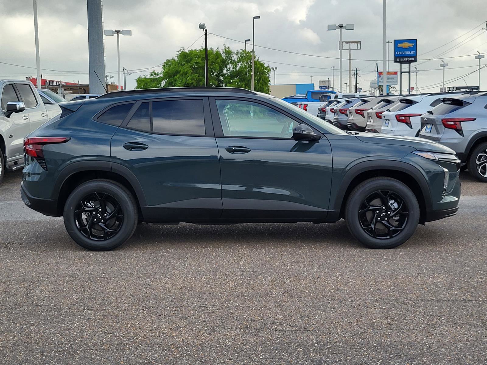 New 2026 Chevrolet Trax LT w/ Midnight Edition image 6