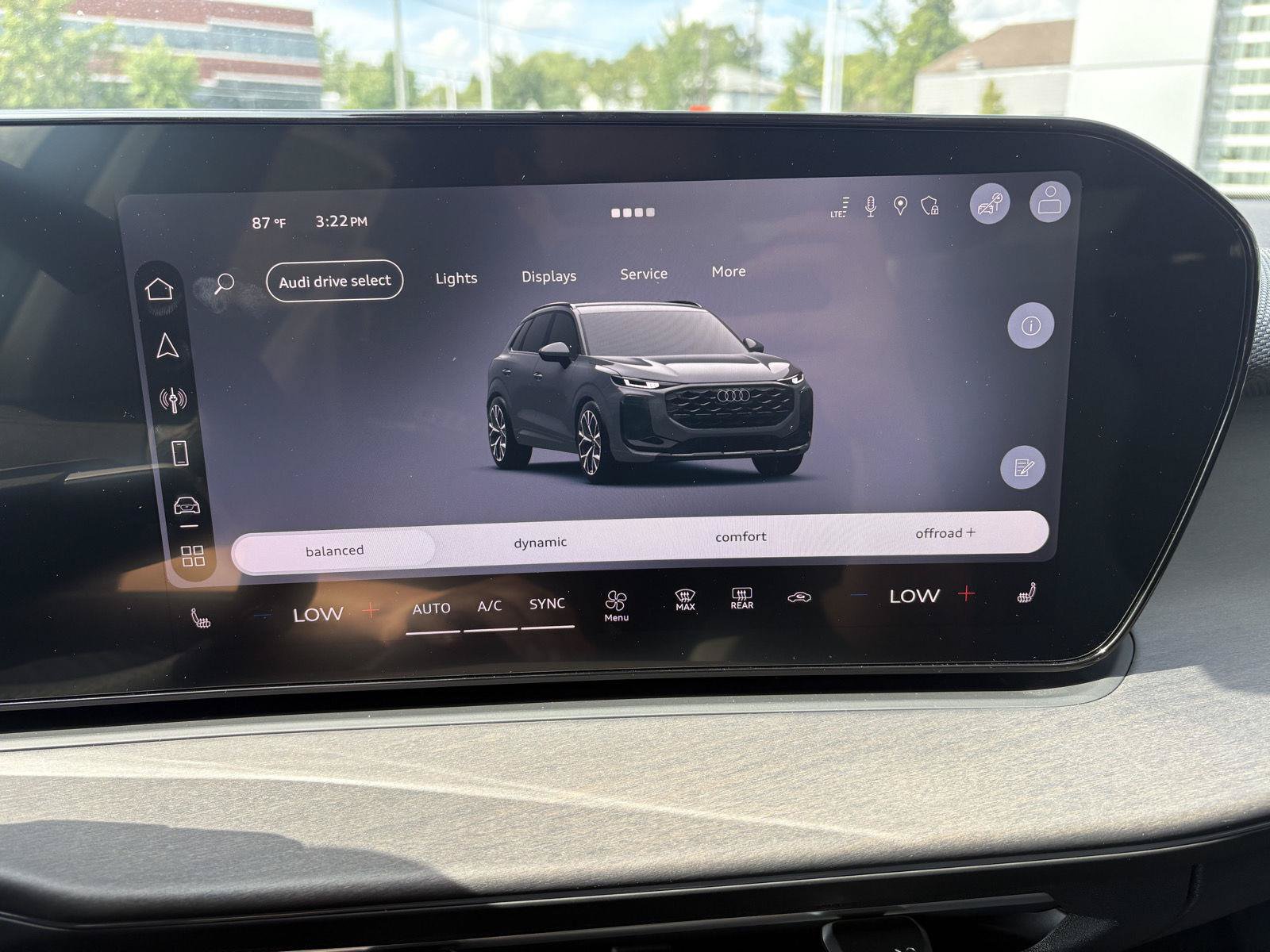 New 2026 Audi Q3 quattro 2.0T AWD/4WD image 21