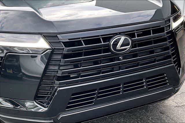 Used 2025 Lexus GX 550 w/ Accessory Package (2T) AWD/4WD image 34