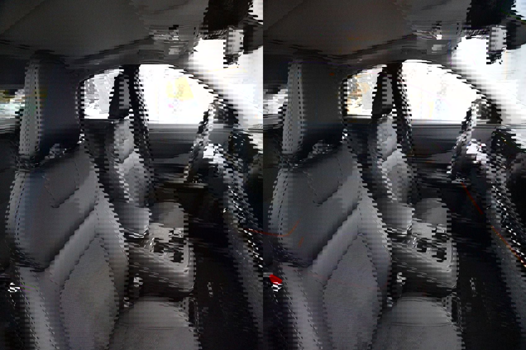 Used 2023 Nissan Ariya FWD image 22