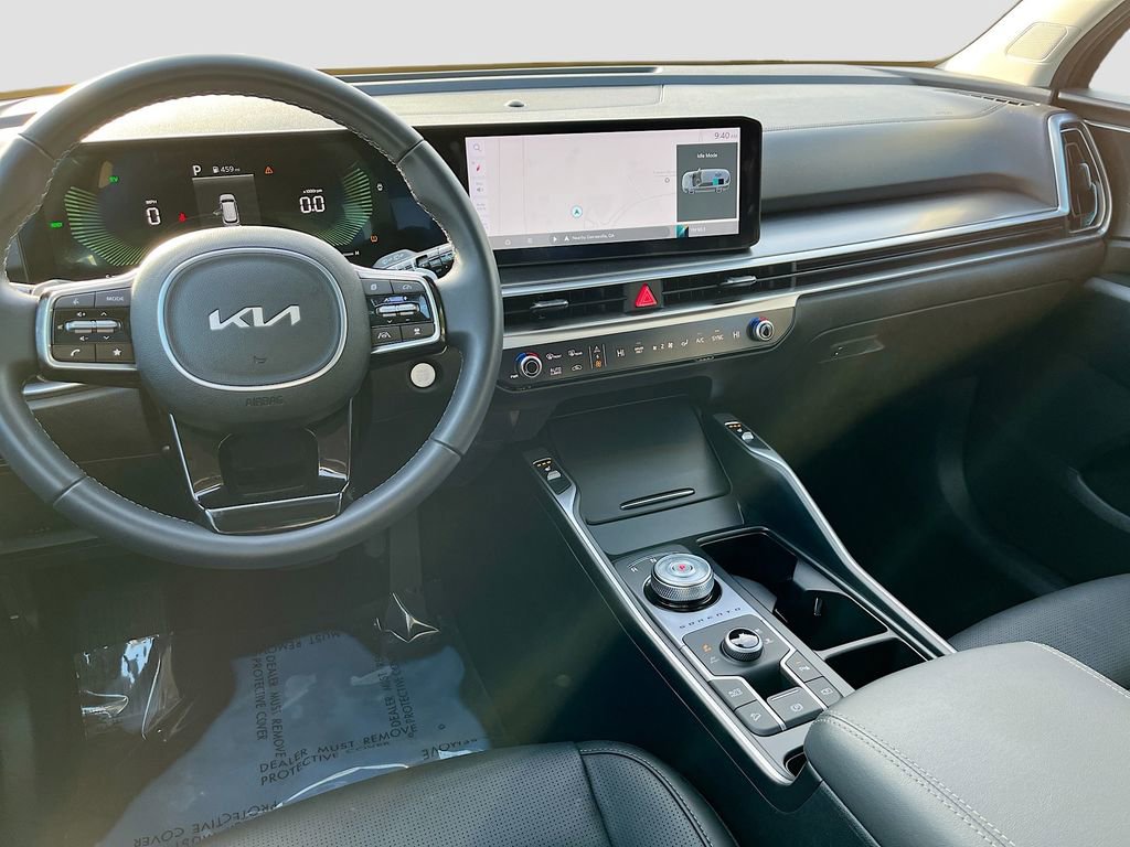 Certified 2025 Kia Sorento EX w/ EX Panoramic Sunroof Package image 27