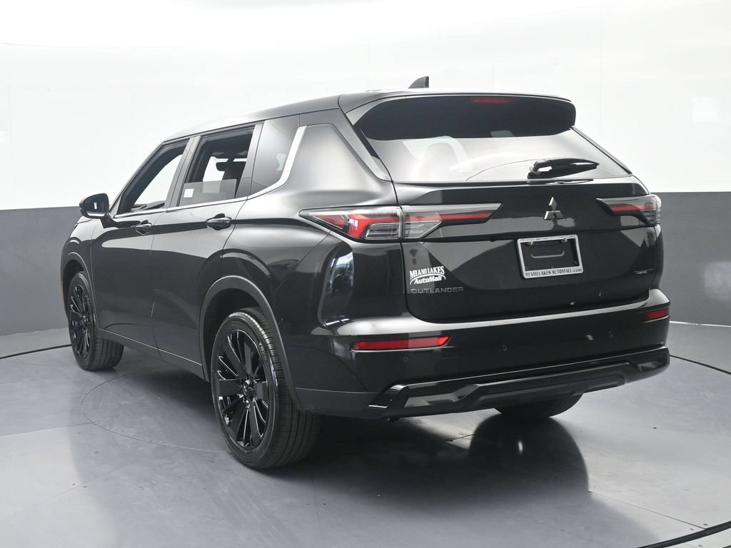 New 2026 Mitsubishi Outlander SE FWD image 4