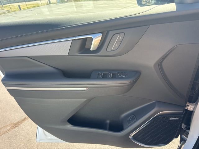 Used 2025 Buick Enclave Sport Touring image 16