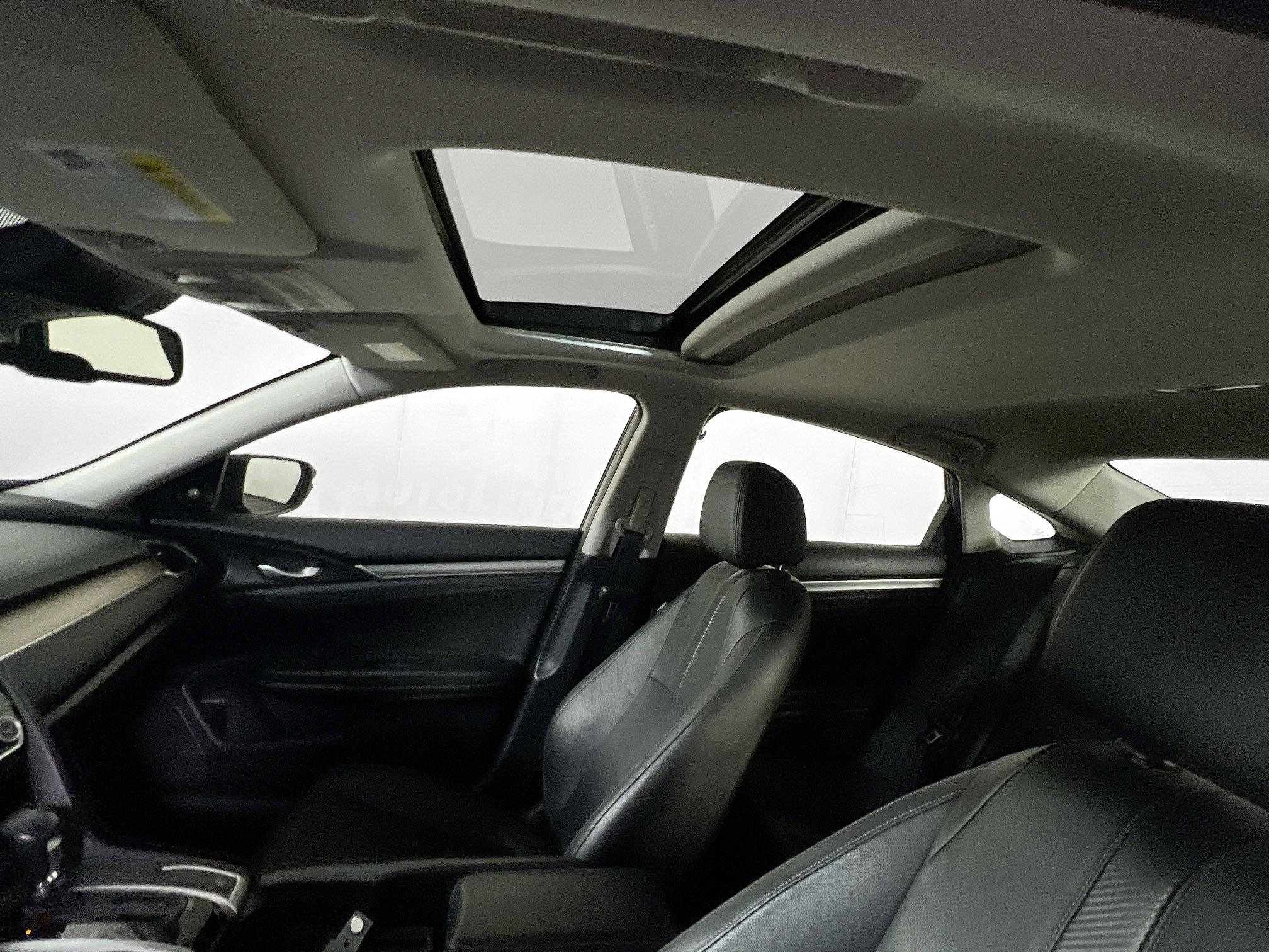 Used 2018 Honda Civic Touring image 22