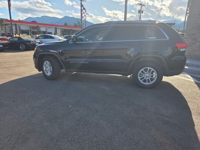 Used 2018 Jeep Grand Cherokee Laredo AWD/4WD image 40