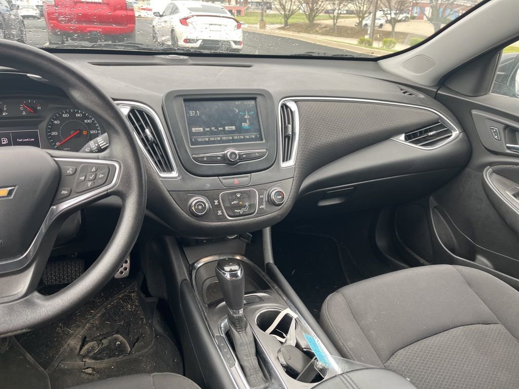 Used 2016 Chevrolet Malibu LT image 27
