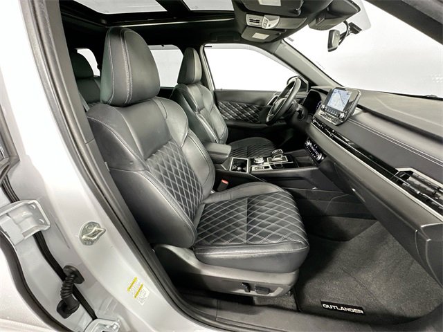 Used 2023 Mitsubishi Outlander SEL Black Edition image 30