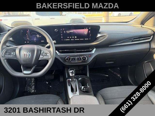 Used 2025 Buick Envista Preferred FWD image 12