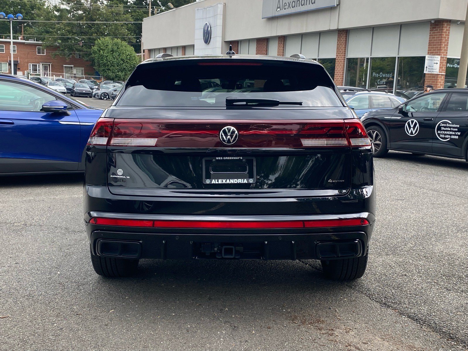 Certified 2026 Volkswagen Atlas Cross Sport SEL R-Line AWD/4WD image 4