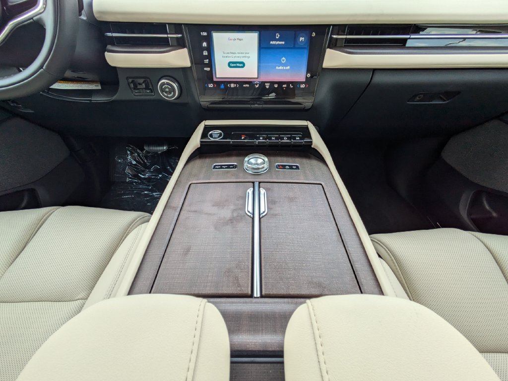 New 2027 Lincoln Navigator Reserve AWD/4WD image 20