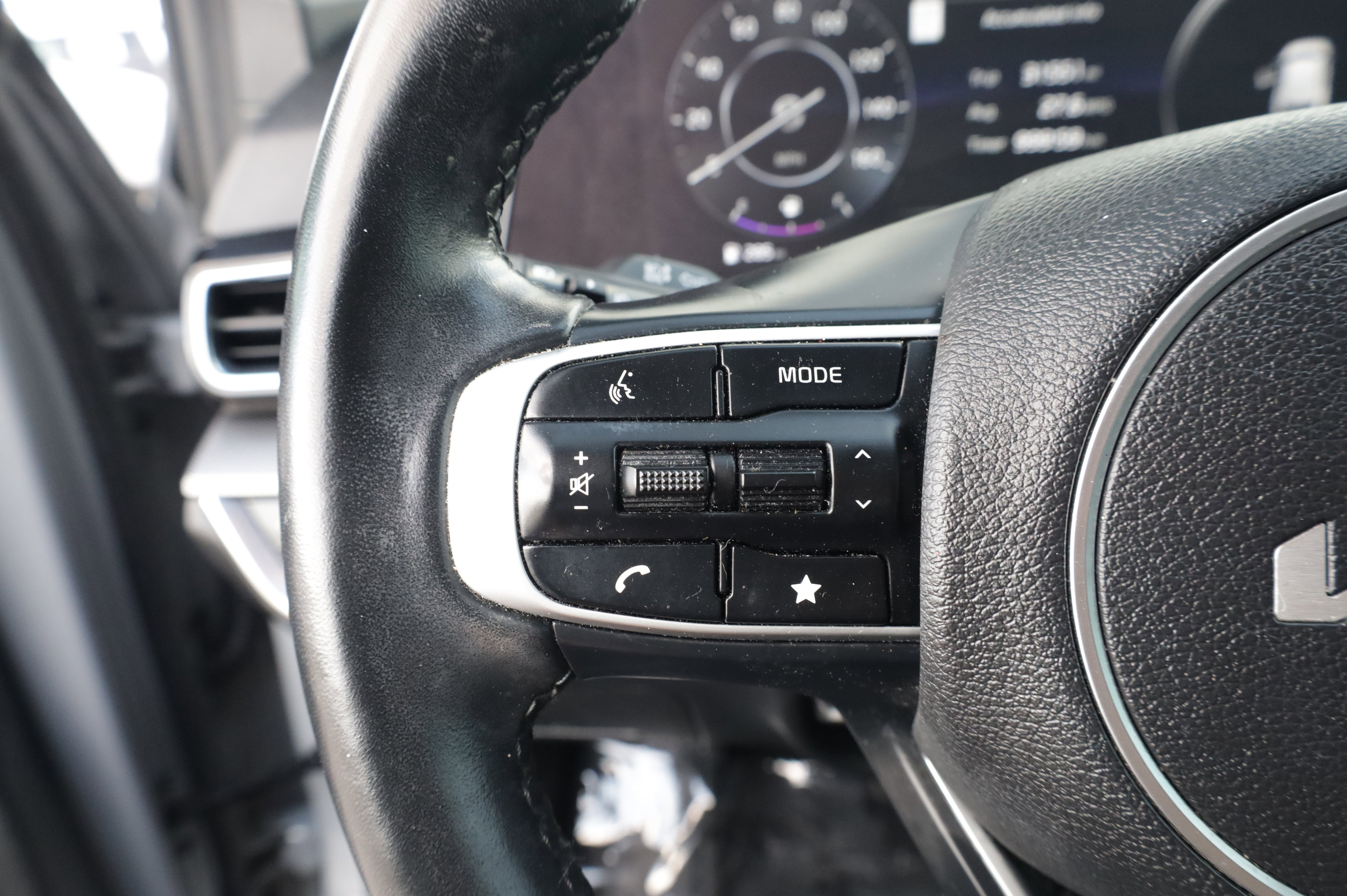 Used 2023 Kia Sportage SX FWD image 26
