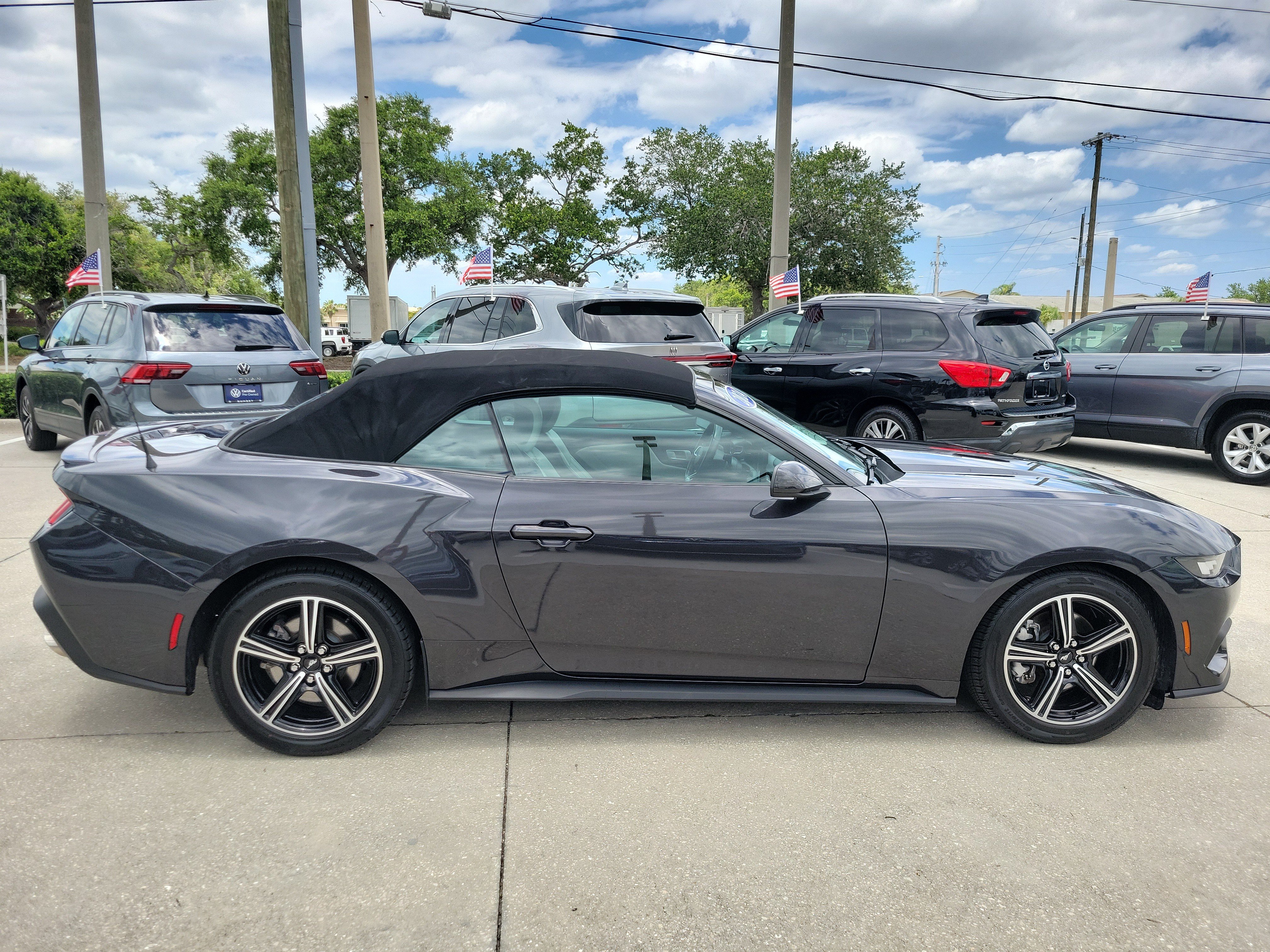 Used 2024 Ford Mustang Premium RWD image 3