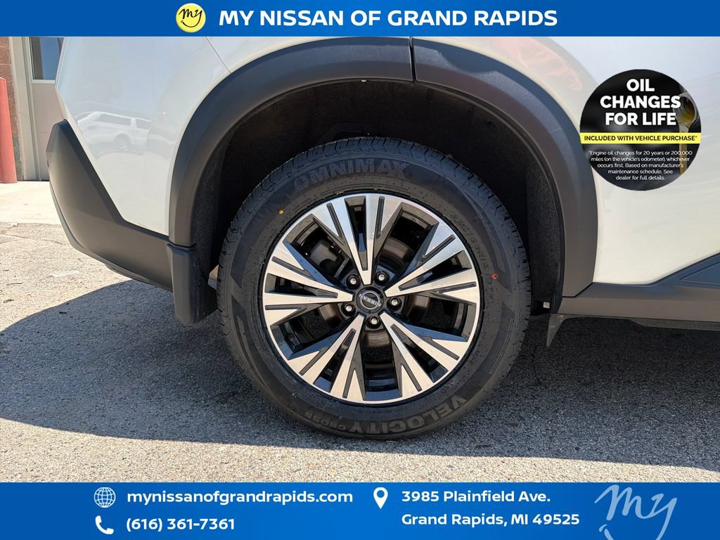 Used 2023 Nissan Rogue SV AWD/4WD image 34