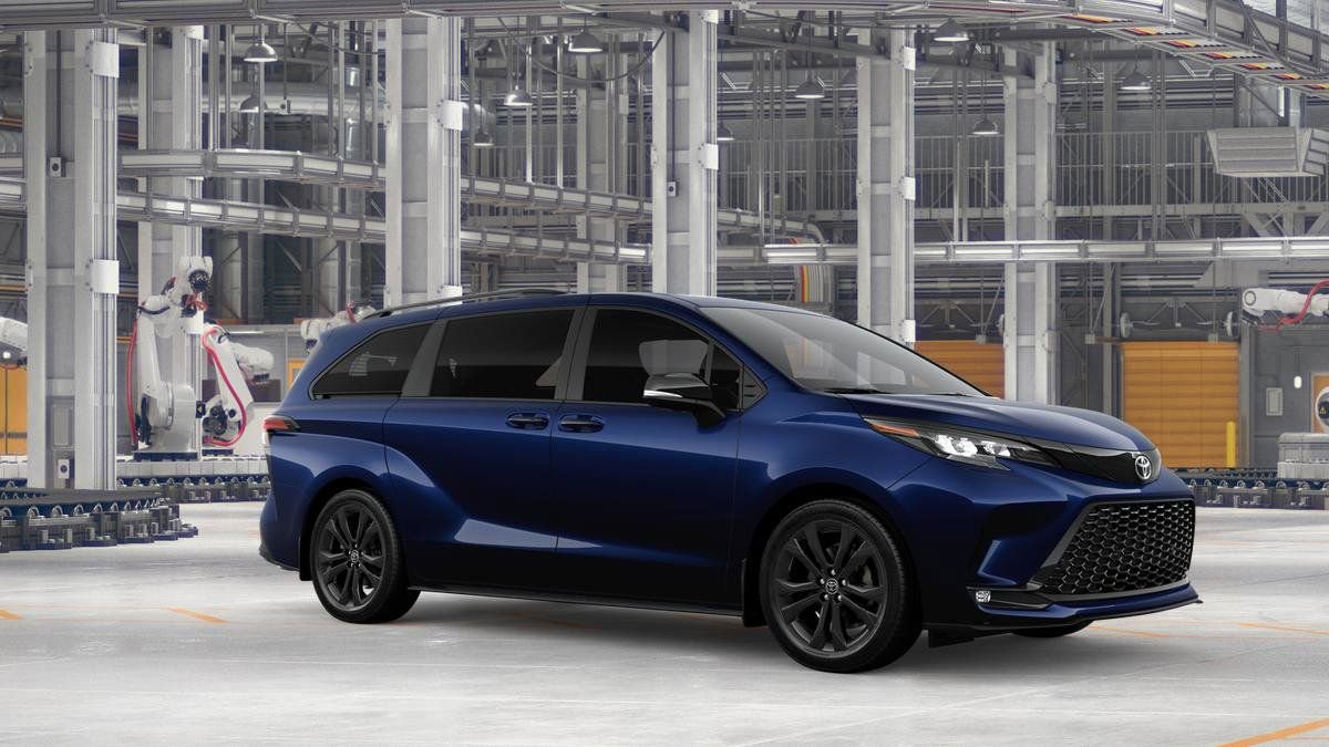New 2026 Toyota Sienna XSE image 14