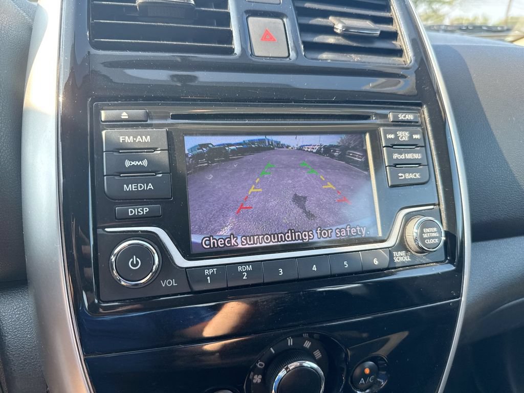 Used 2018 Nissan Versa SV w/ SV Special Edition Package FWD image 18