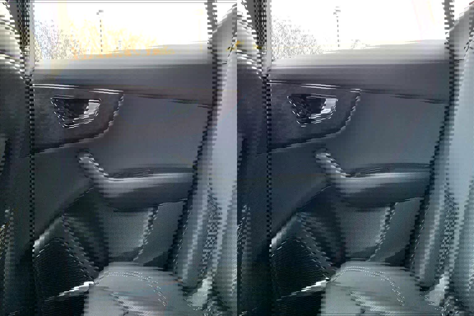 Used 2019 Audi Q8 Premium Plus image 36