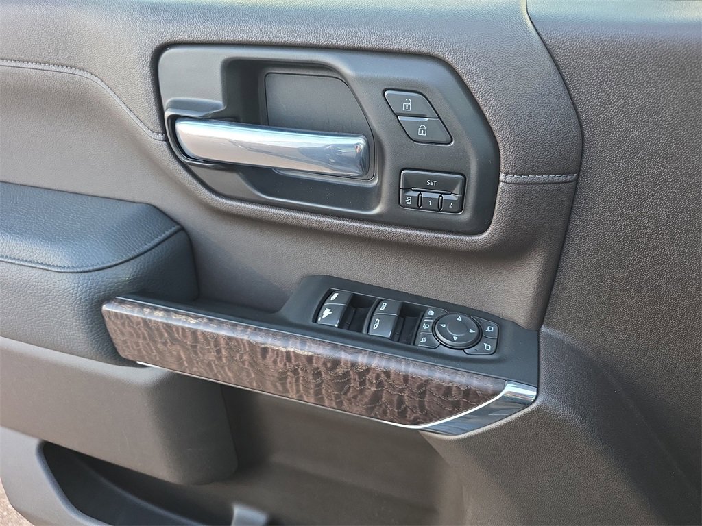 Certified 2023 GMC Sierra 3500 Denali w/ Denali Ultimate Package image 33