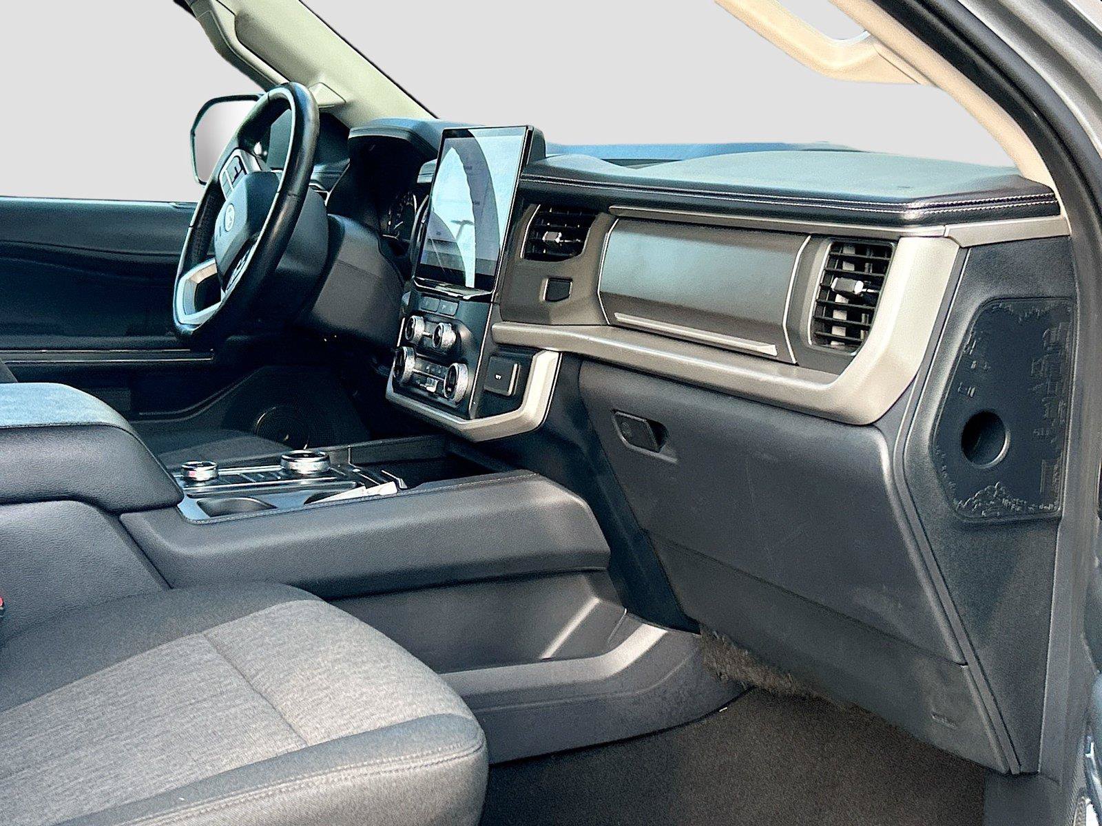 Used 2024 Ford Expedition Max XLT AWD/4WD image 14