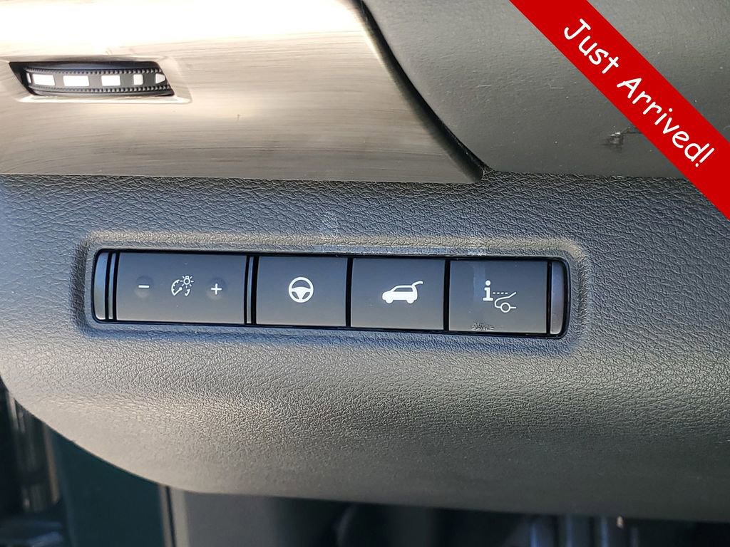 Used 2023 Nissan Pathfinder Platinum AWD/4WD image 25