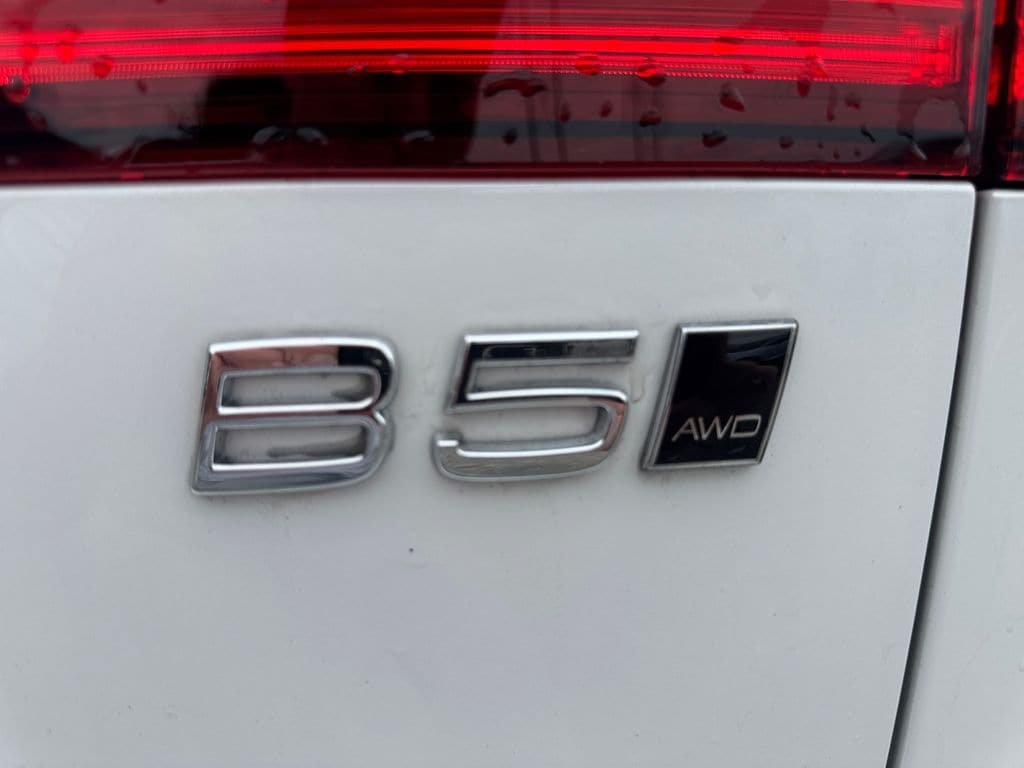 New 2026 Volvo V60 B5 Cross Country Ultra w/ Climate Package AWD/4WD image 10