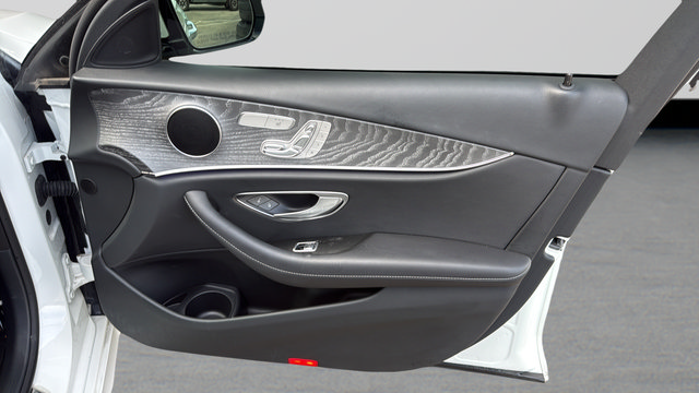 Used 2022 Mercedes-Benz E 350 Sedan image 24