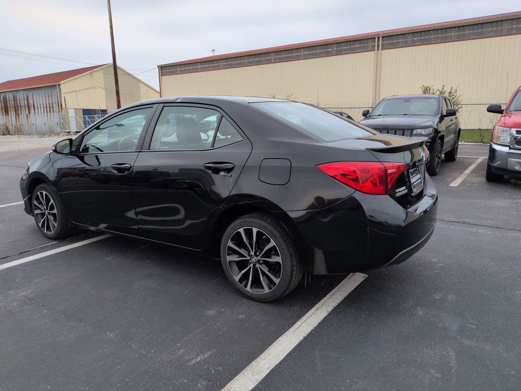 Used 2017 Toyota Corolla SE w/ Carpet Mat Package (TMS) image 4