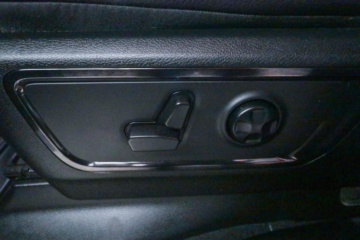 Used 2024 RAM 1500 Limited AWD/4WD image 10
