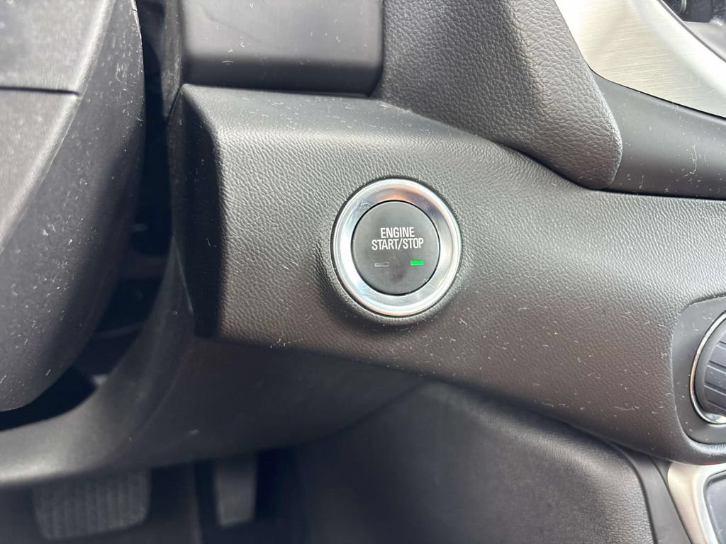 Used 2023 GMC Terrain SLE w/ Driver Convenience Package AWD/4WD image 28