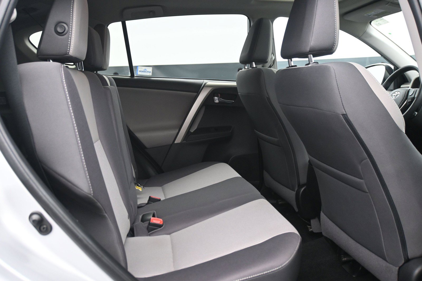 Used 2014 Toyota RAV4 XLE AWD/4WD image 14
