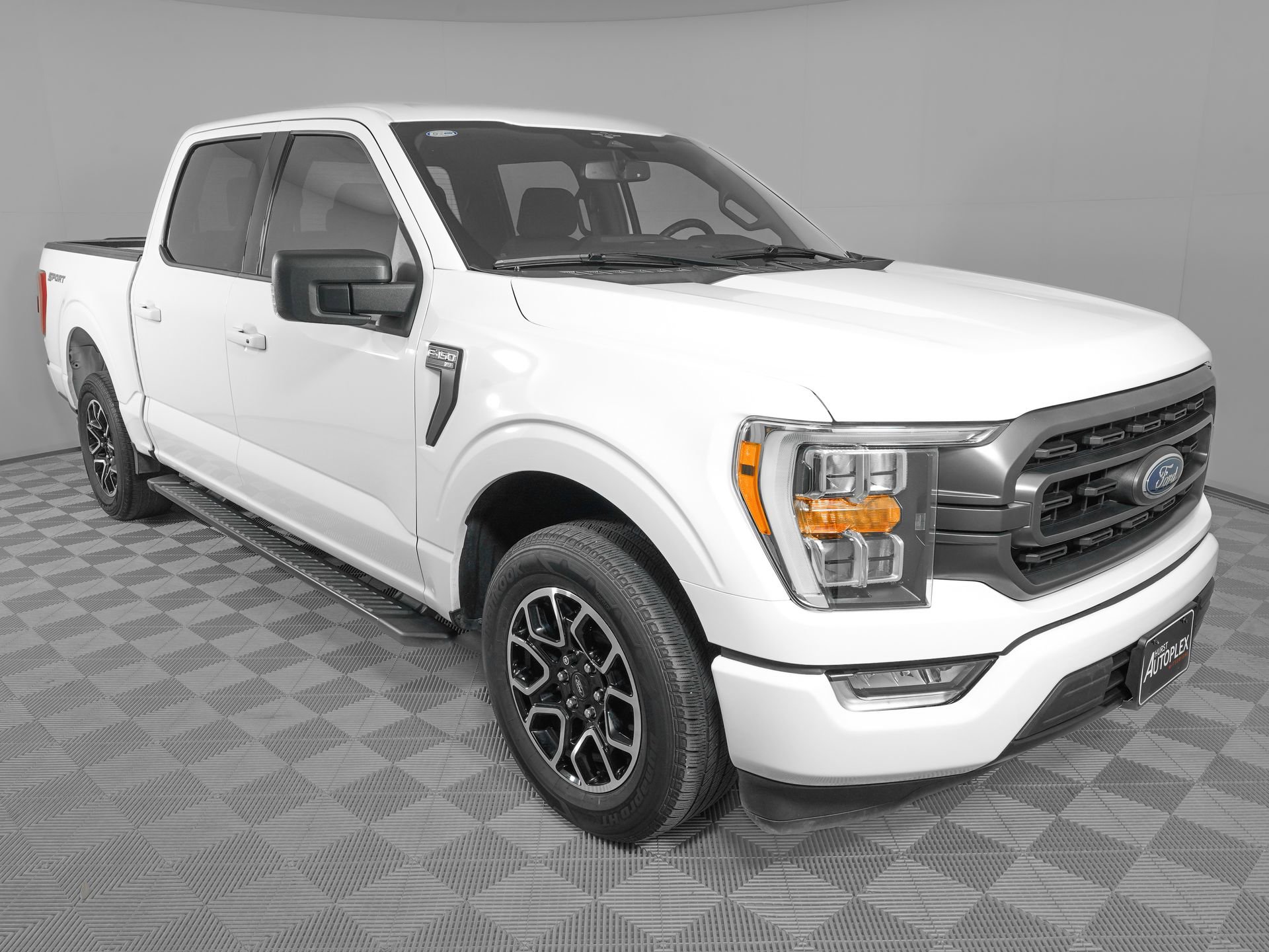 Used 2023 Ford F150 XLT w/ Equipment Group 302A High image 3