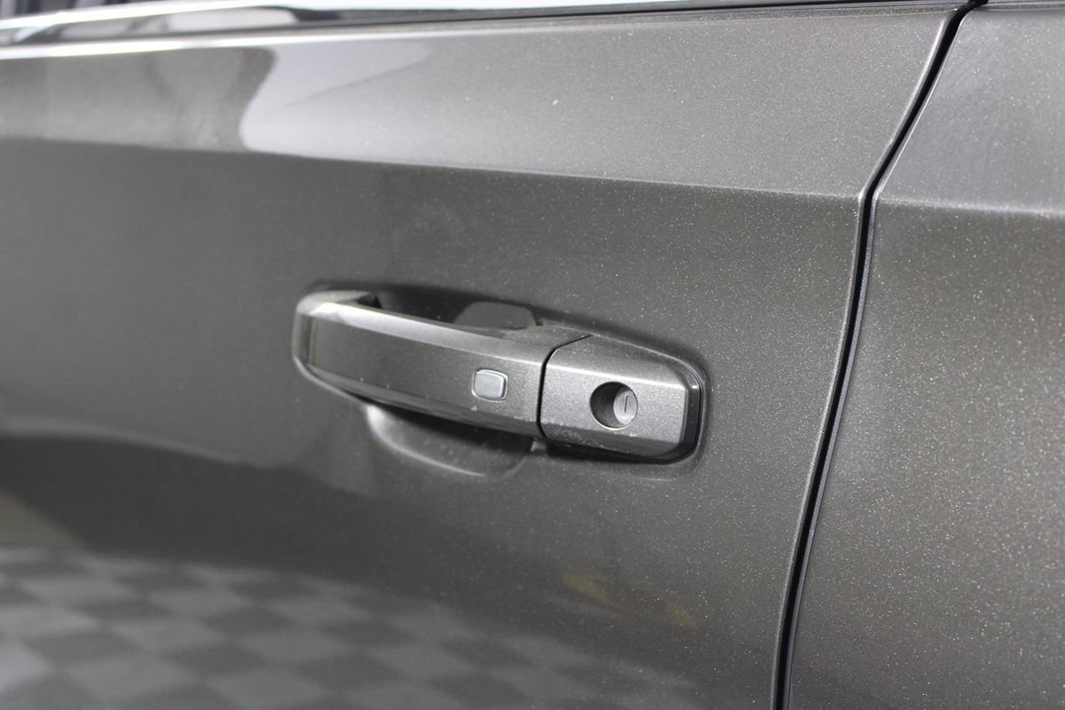 Used 2021 Chevrolet Tahoe LT w/ Rear Media and Nav Package RWD image 8