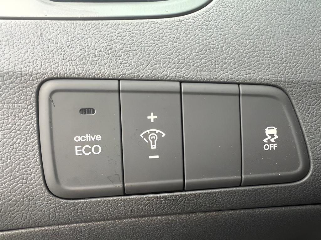 Used 2013 Hyundai Elantra GLS FWD image 20