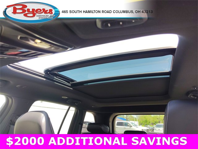 New 2025 Jeep Grand Cherokee Limited w/ Black Appearance Package image 5