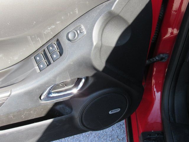 Used 2011 Chevrolet Camaro LT image 13