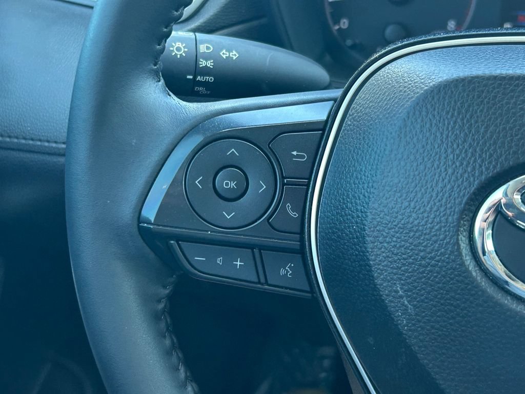 Used 2024 Toyota Corolla Cross LE w/ Moonroof Package FWD image 33